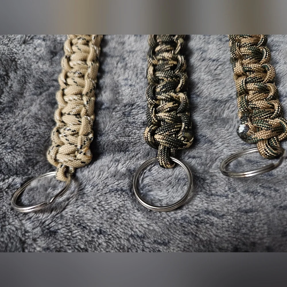 Paracord Carabiner Camo Keychains‎